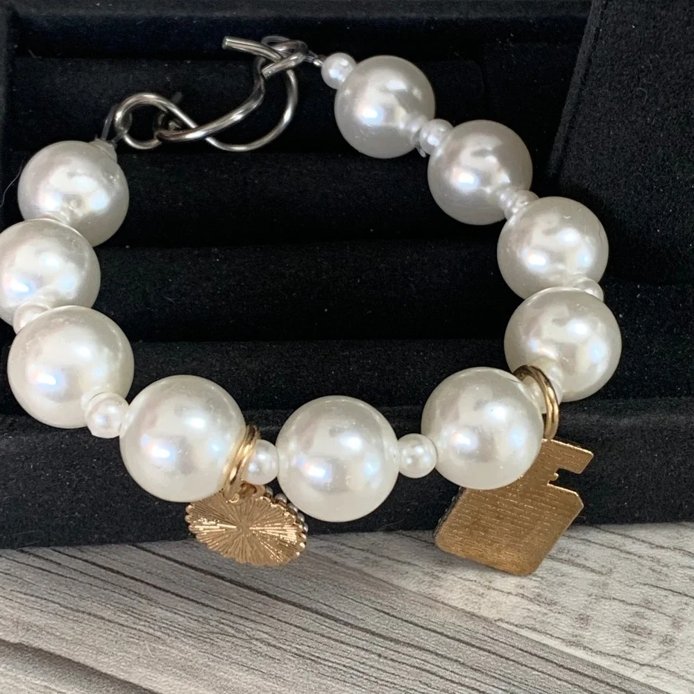 White Faux Pearl Charm Bracelet Perfume Bottle No 5 Bow Rhinestone 7 Inch